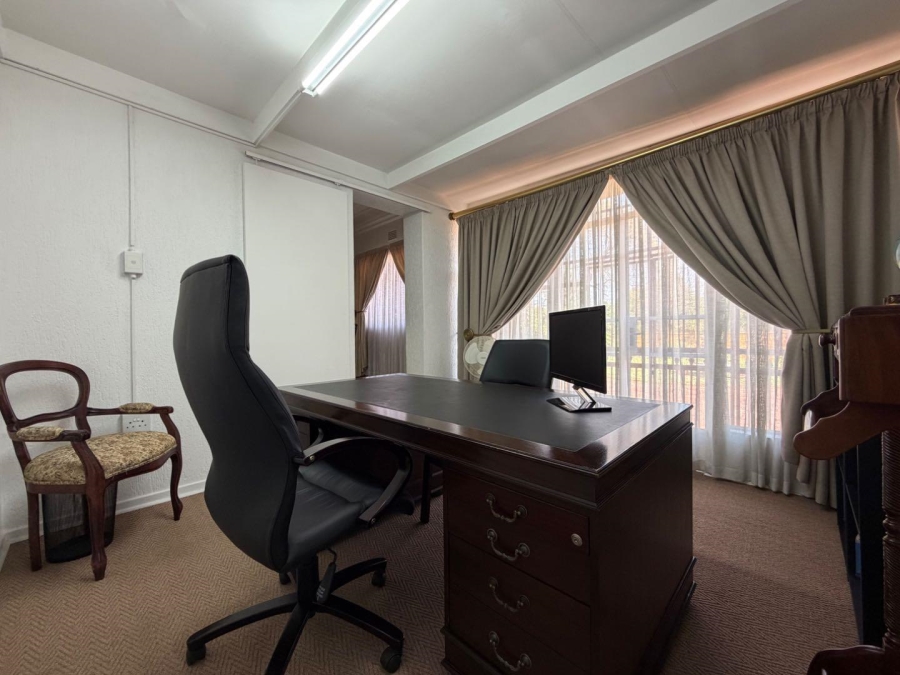 7 Bedroom Property for Sale in Lambton Gauteng