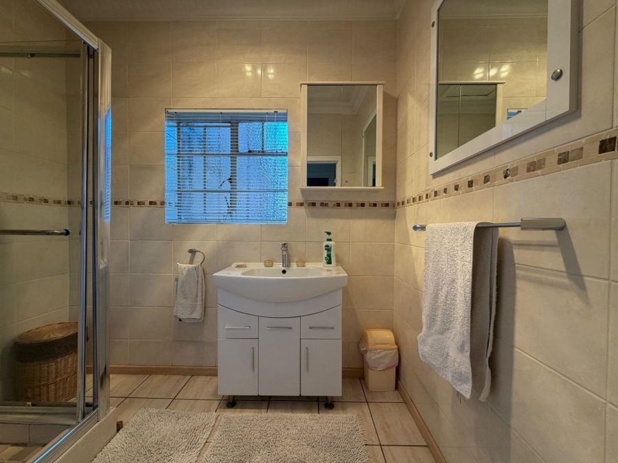 7 Bedroom Property for Sale in Lambton Gauteng