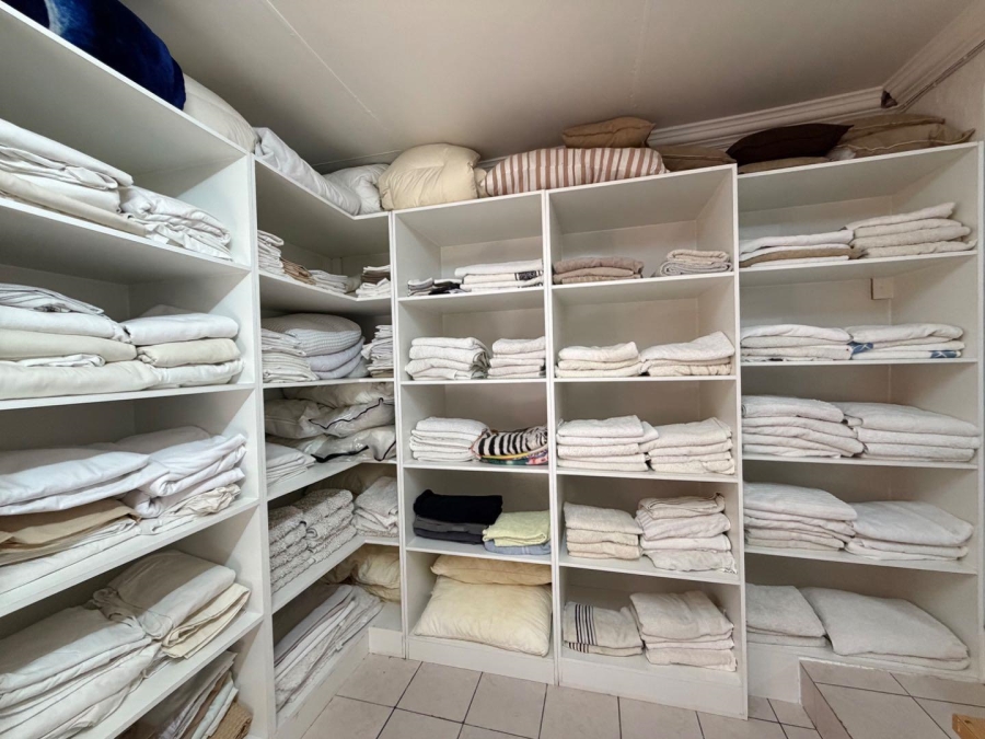 7 Bedroom Property for Sale in Lambton Gauteng