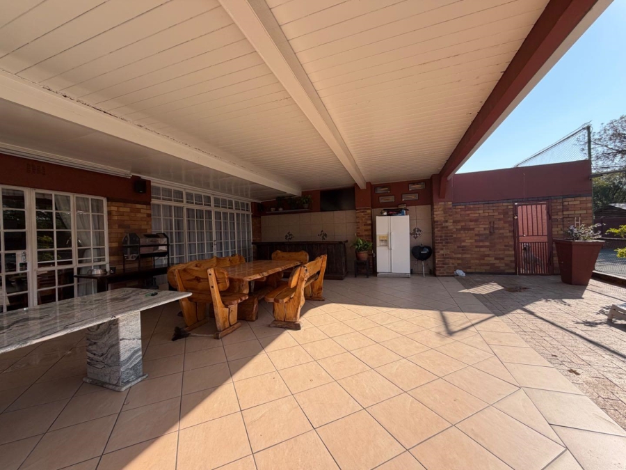 7 Bedroom Property for Sale in Lambton Gauteng