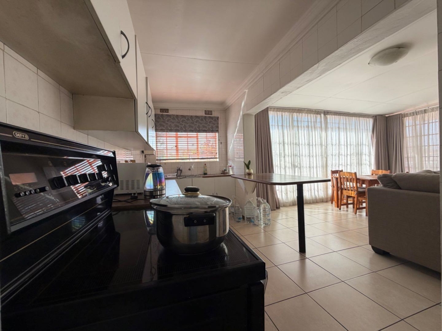 7 Bedroom Property for Sale in Lambton Gauteng