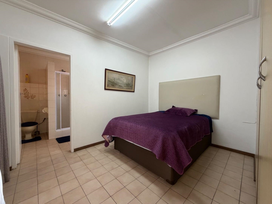 7 Bedroom Property for Sale in Lambton Gauteng
