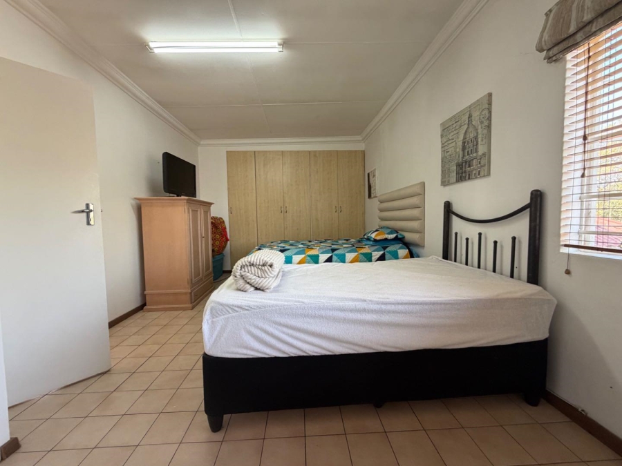 7 Bedroom Property for Sale in Lambton Gauteng