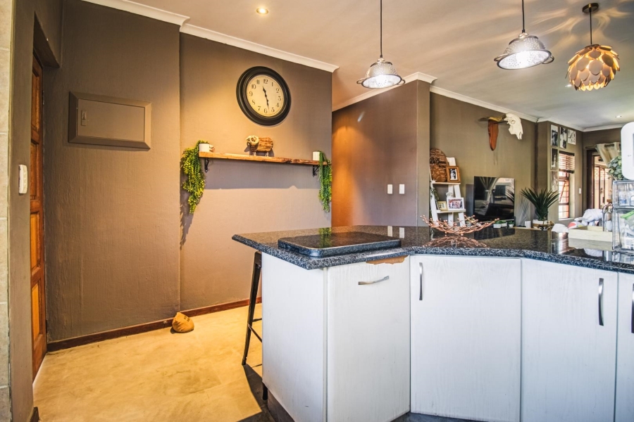 2 Bedroom Property for Sale in Dayanglen Gauteng