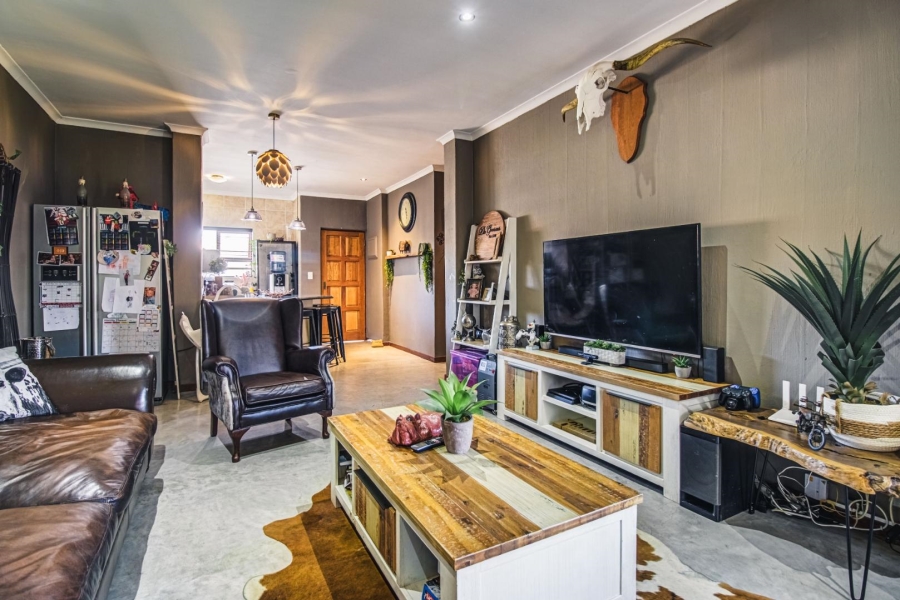 2 Bedroom Property for Sale in Dayanglen Gauteng