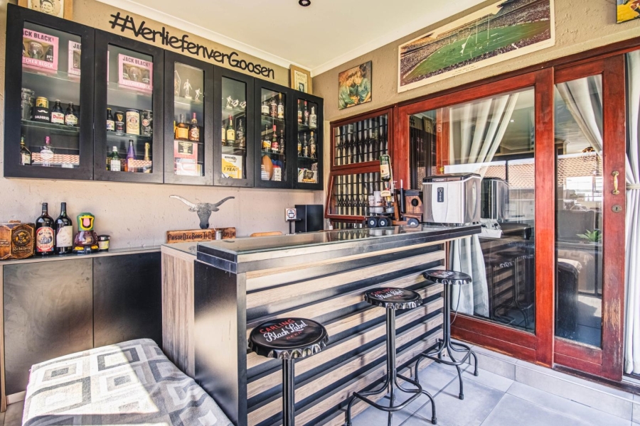 2 Bedroom Property for Sale in Dayanglen Gauteng