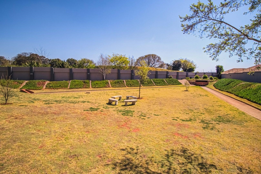 2 Bedroom Property for Sale in Dayanglen Gauteng