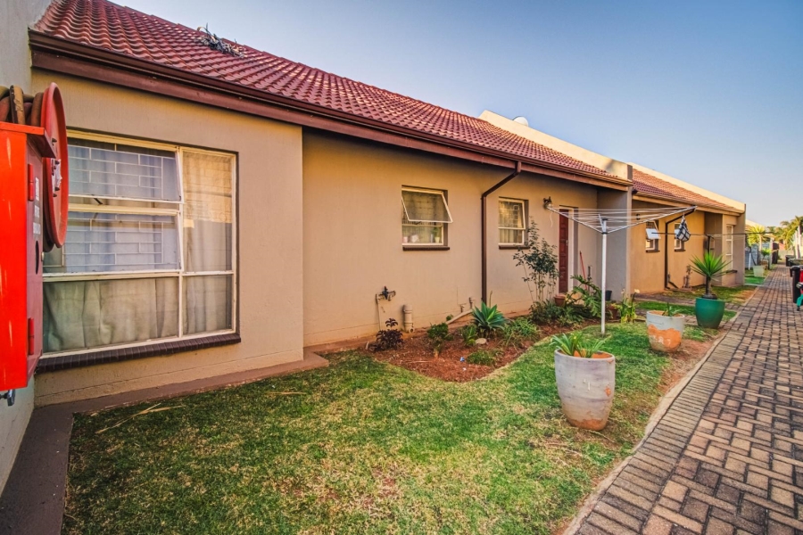 3 Bedroom Property for Sale in Glen Marais Gauteng
