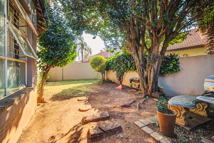 3 Bedroom Property for Sale in Glen Marais Gauteng