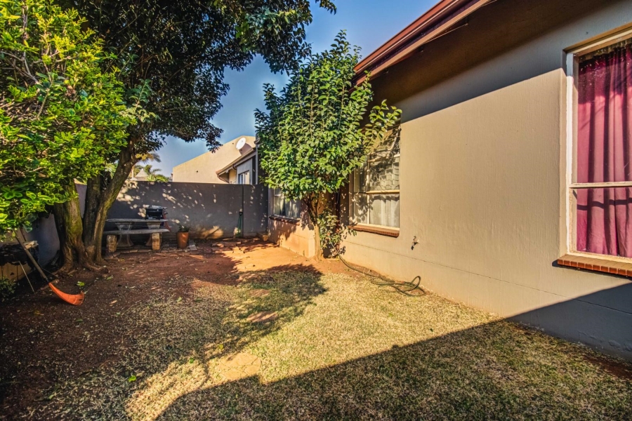 3 Bedroom Property for Sale in Glen Marais Gauteng