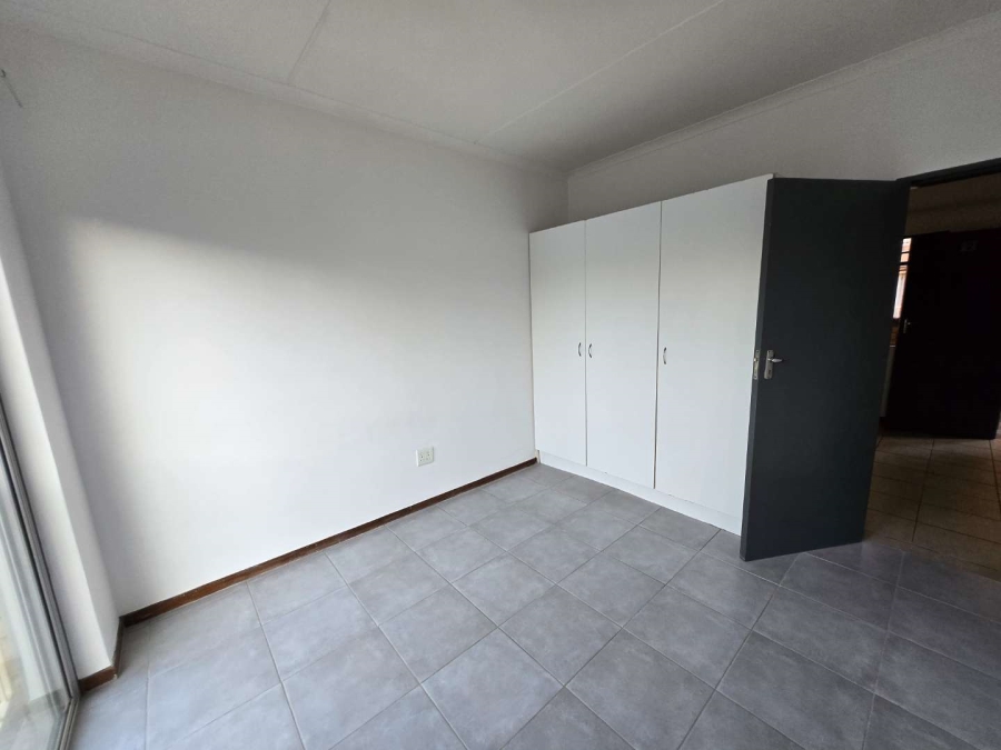 To Let 1 Bedroom Property for Rent in Ferndale Gauteng