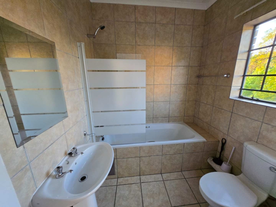 To Let 1 Bedroom Property for Rent in Ferndale Gauteng