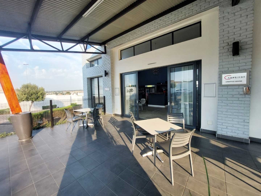 To Let 1 Bedroom Property for Rent in Bryanston Gauteng