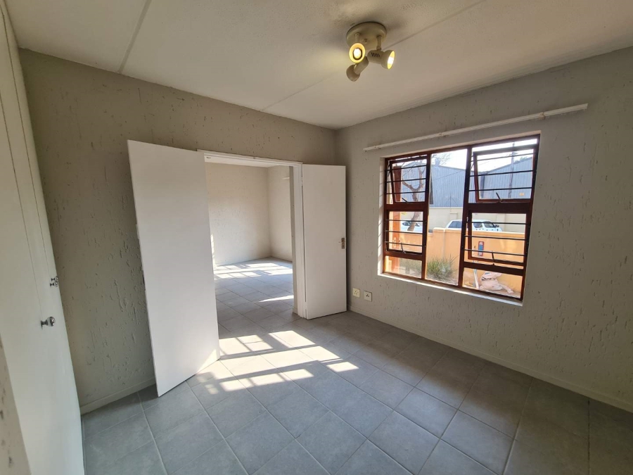 To Let 1 Bedroom Property for Rent in Ferndale Gauteng