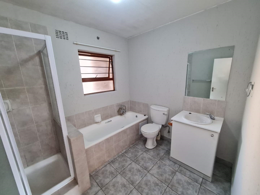 To Let 1 Bedroom Property for Rent in Ferndale Gauteng