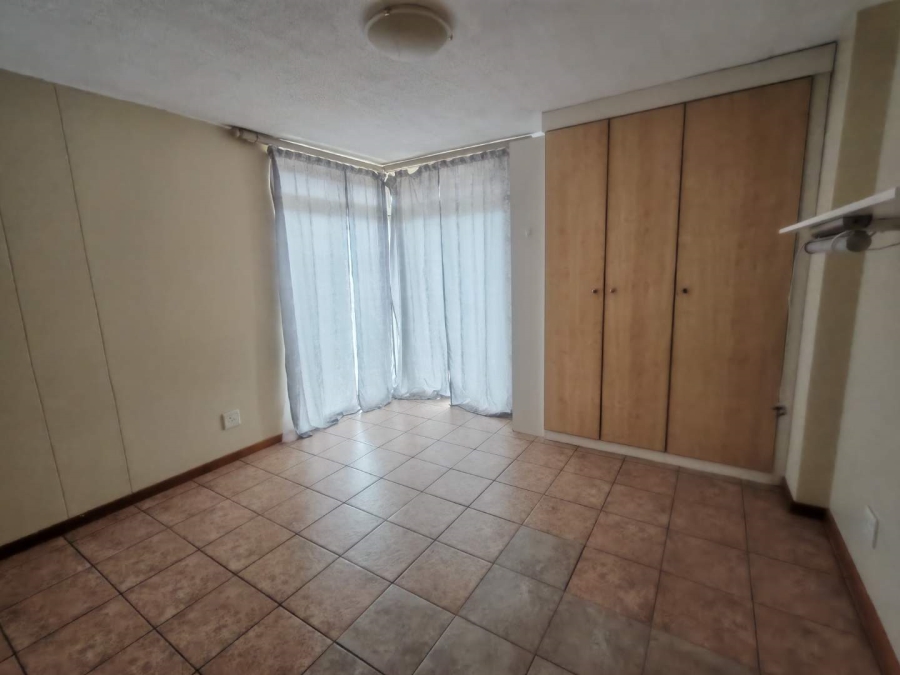 2 Bedroom Property for Sale in Hillcrest Gauteng