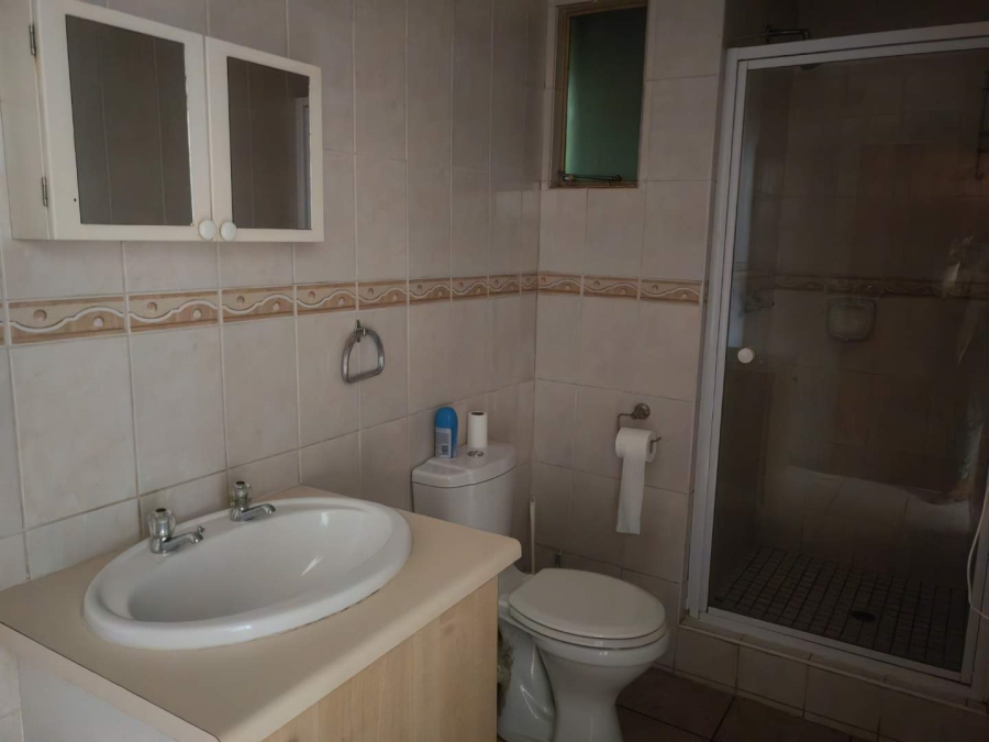 2 Bedroom Property for Sale in Hillcrest Gauteng