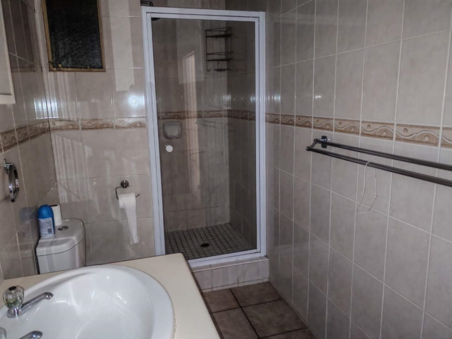 2 Bedroom Property for Sale in Hillcrest Gauteng