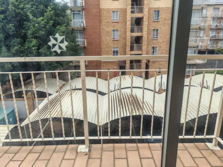 2 Bedroom Property for Sale in Hillcrest Gauteng