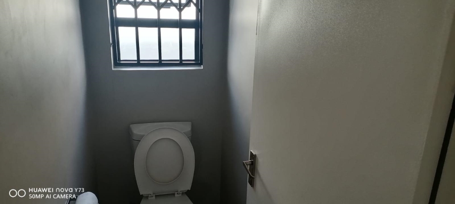 3 Bedroom Property for Sale in Clayville Gauteng