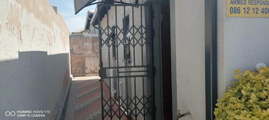 3 Bedroom Property for Sale in Clayville Gauteng