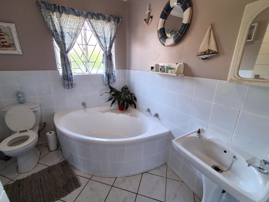3 Bedroom Property for Sale in Rooihuiskraal North Gauteng