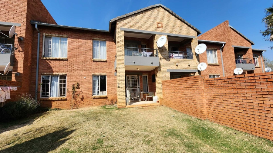 2 Bedroom Property for Sale in Equestria Gauteng