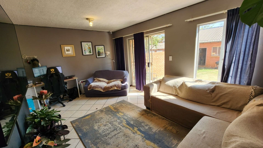 2 Bedroom Property for Sale in Equestria Gauteng