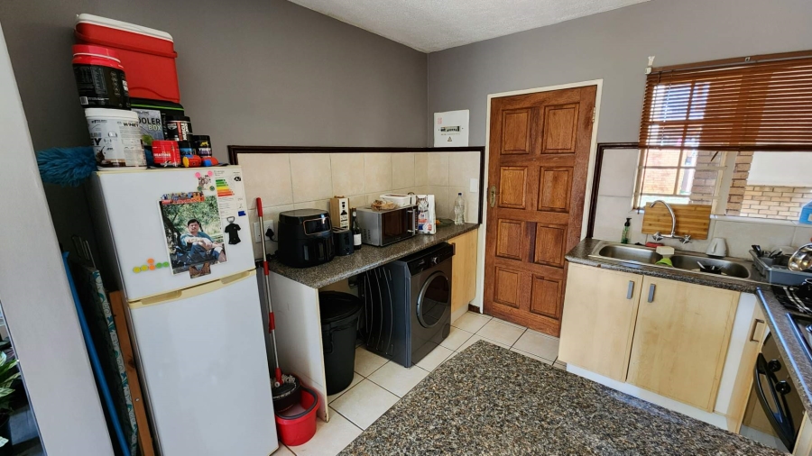2 Bedroom Property for Sale in Equestria Gauteng