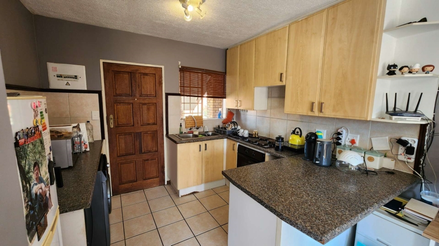 2 Bedroom Property for Sale in Equestria Gauteng