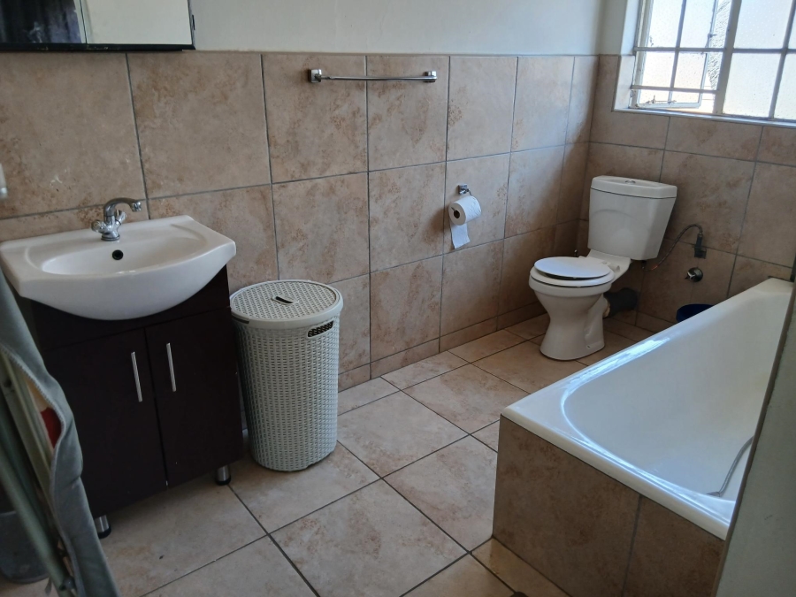 3 Bedroom Property for Sale in Birch Acres Gauteng