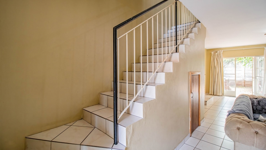 2 Bedroom Property for Sale in Fontainebleau Gauteng