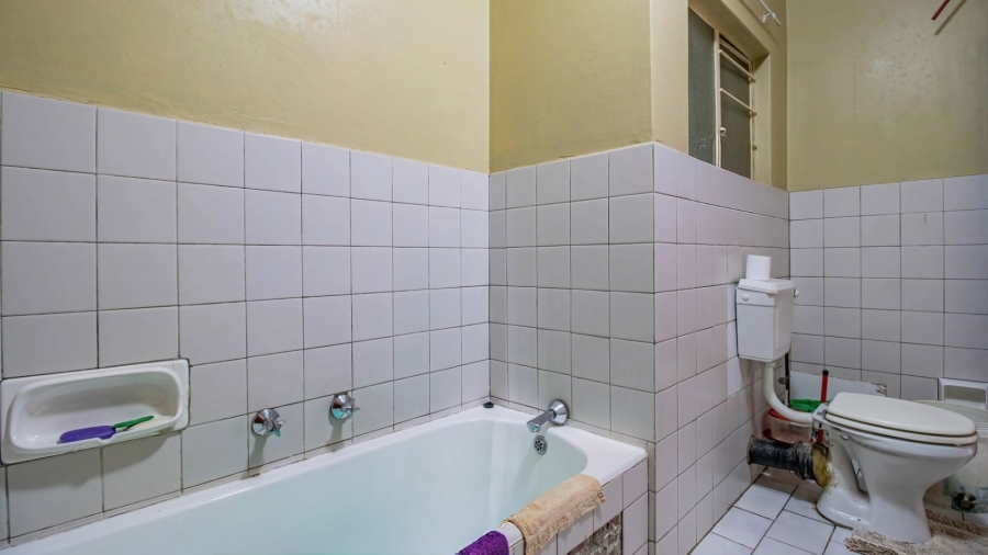 2 Bedroom Property for Sale in Fontainebleau Gauteng