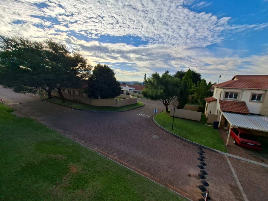 To Let 1 Bedroom Property for Rent in North Riding Gauteng