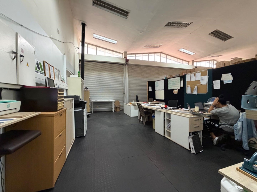 Commercial Property for Sale in Parkhill Gardens Gauteng