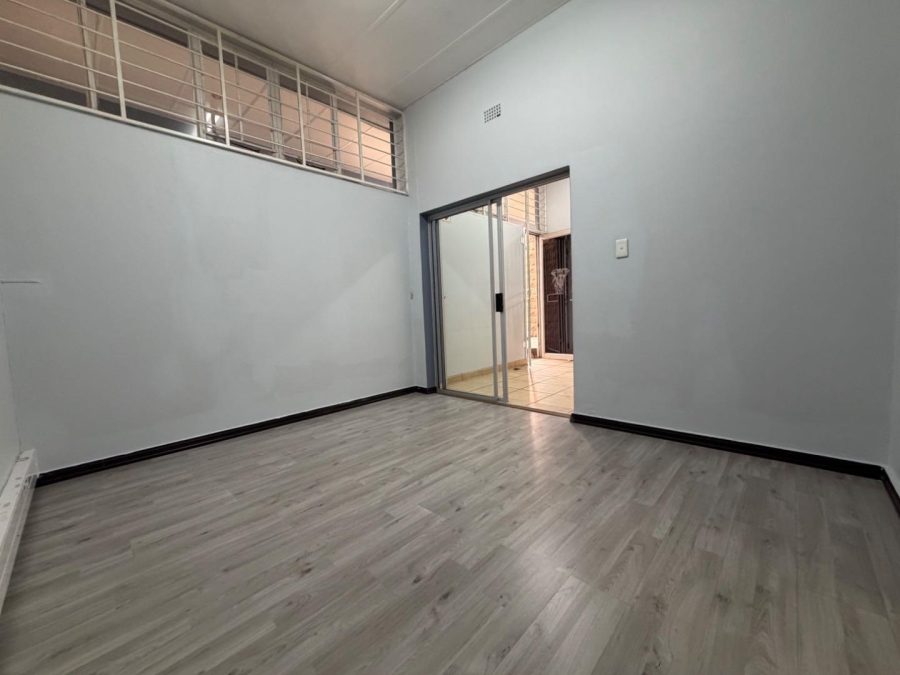 Commercial Property for Sale in Parkhill Gardens Gauteng