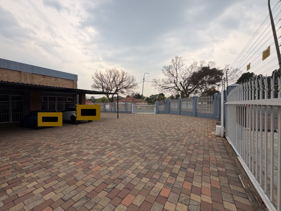Commercial Property for Sale in Parkhill Gardens Gauteng