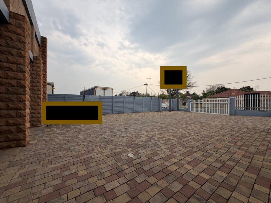 Commercial Property for Sale in Parkhill Gardens Gauteng