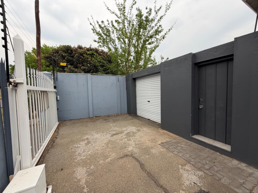 Commercial Property for Sale in Parkhill Gardens Gauteng