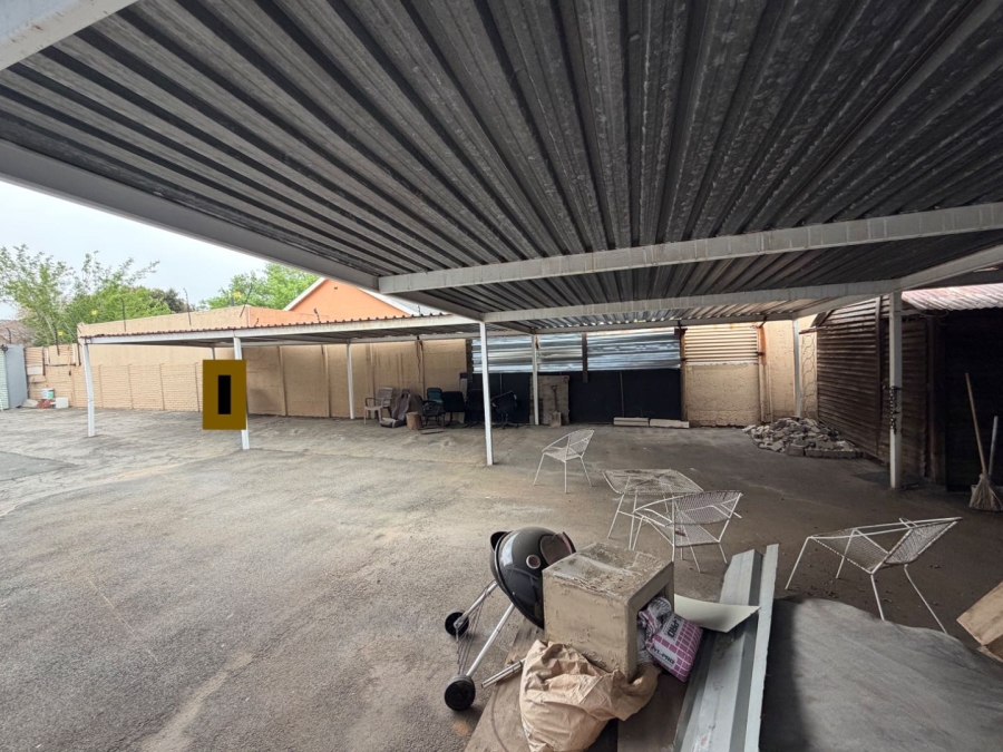 Commercial Property for Sale in Parkhill Gardens Gauteng
