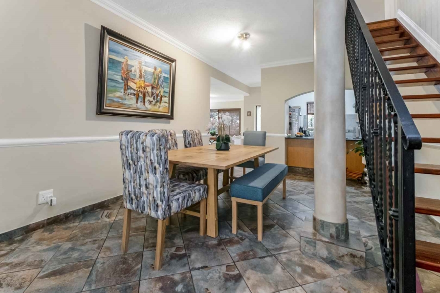 2 Bedroom Property for Sale in Lonehill Gauteng
