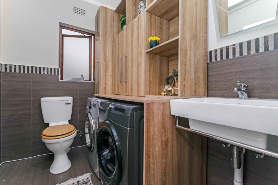 2 Bedroom Property for Sale in Lonehill Gauteng