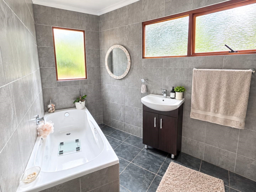 3 Bedroom Property for Sale in President Park Gauteng