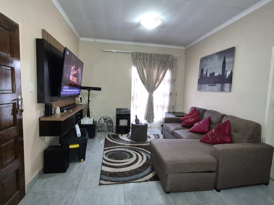 To Let 1 Bedroom Property for Rent in Norkem Park Ext 2 Gauteng