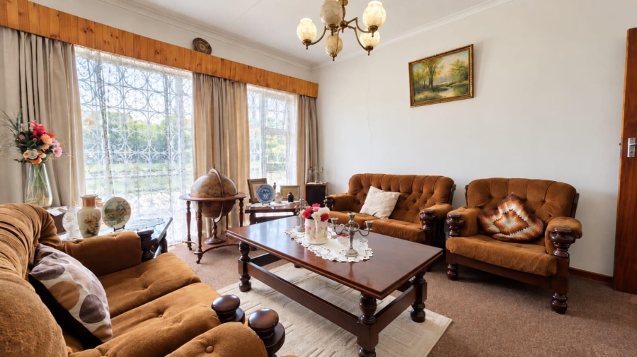 4 Bedroom Property for Sale in Verwoerdpark Gauteng