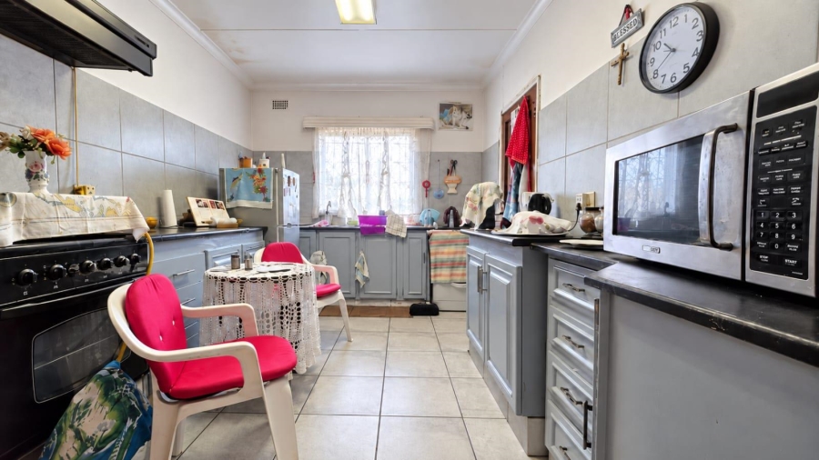 4 Bedroom Property for Sale in Verwoerdpark Gauteng