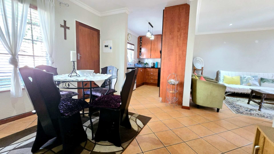 To Let 2 Bedroom Property for Rent in La Montagne Gauteng