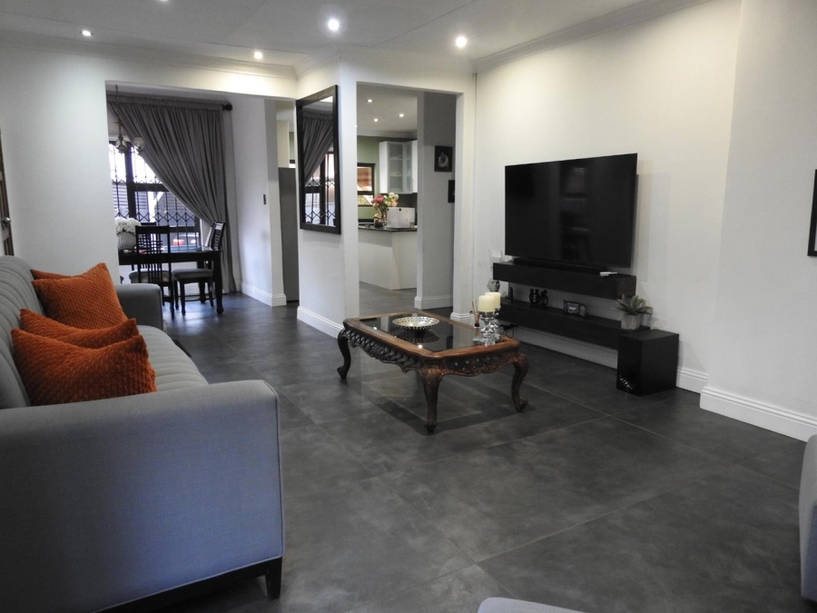 3 Bedroom Property for Sale in Ennerdale Gauteng