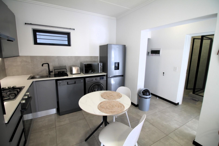 To Let 2 Bedroom Property for Rent in Beverley Gauteng
