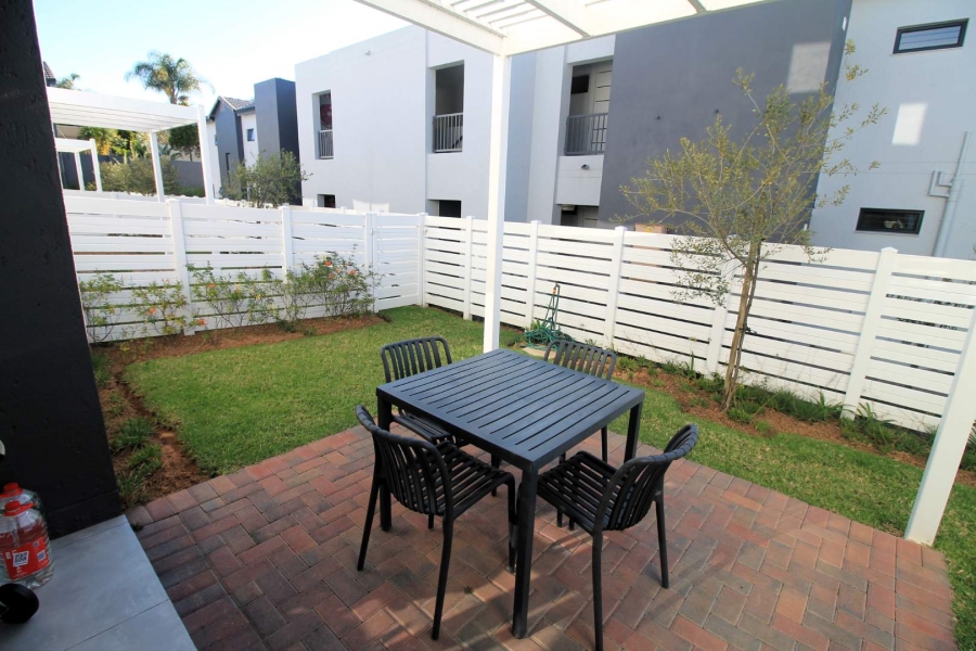 To Let 2 Bedroom Property for Rent in Beverley Gauteng